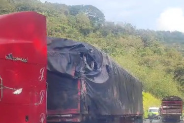 El choque se registró entre La Pintada y La Felisa. Un conductor murió.