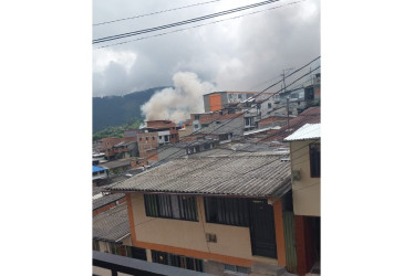 Incendio de una vivienda en el sector de San Vicente en Pensilvania (Caldas). 