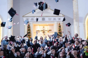 En esta oportunidad LA PATRIA presenta fotografía de nuevas promociones de bachilleres de colegios de municipios de Caldas.