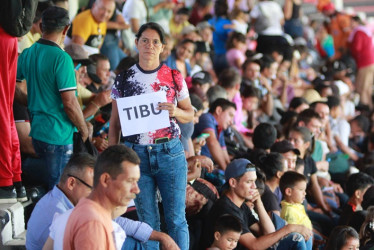 El estadio General Santander, en Cúcuta, se ha convertido en un símbolo del sufrimiento humano causado por el conflicto armado en la región del Catatumbo y es el lugar donde en los últimos días han llegado centenares de personas huyendo de la violencia desatada por el Eln.