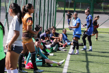 Niñas de todo el país en veedurías del Once Caldas femenino 2025