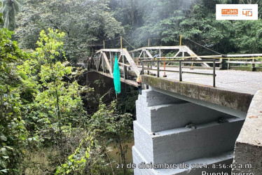 Se adelantan las gestiones para reanudar cuanto antes las obras de reparación del Puente Hierro, en la vía entre Norcasia y Victoria (Caldas).