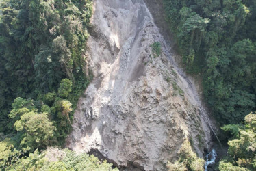 El pasado jueves, un deslizamiento taponó parcialmente la quebrada La Bella, en zona rural de Villamaría (Caldas).