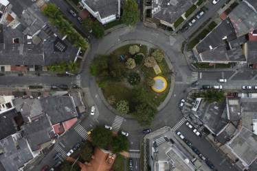 Divididos por La Estrella: en febrero se espera que la Alcaldía de Manizales y habitantes del barrio La Estrella se reúnan para conciliar sus diferencias frente al rumbo que deben tomar las obras en el sector. El Gobierno Rojas quiere potenciar el epicentro gastronómico. Ciudadanos, en contra de cambios al parque.