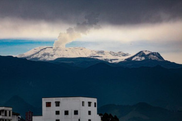 El Nevado del Ruiz está ubicado en Villamaría, límite de los departamentos de Caldas y Tolima en el centro de Colombia