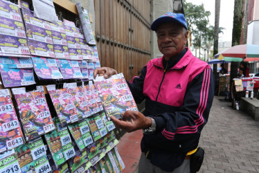 Vendedores de lotería como José Faustino Becerra recuerdan los agüeros más comunes de compradores en Manizales y se sinceran sobre sus propias cábalas. Hay apuestas a partir de tragedias.