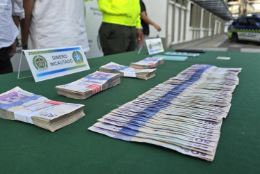 Los capturados recibían el resto del dinero producto de la estafa cuando los detuvieron.