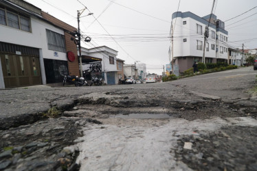 La calle 55 es una vía que conecta a la avenida Santander con la Paralela y es por eso que es tan concurrida.