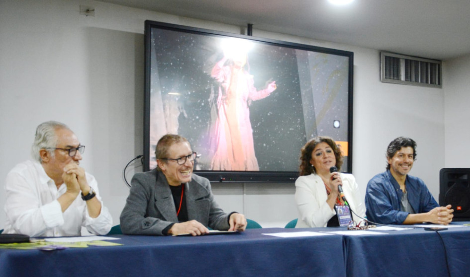 Javier Humberto Arias, del Teatro Portátil; Fabio Rubiano, del Teatro Petra; Carmen Gil Vrolijk, directora artística de La Quinta del Lobo y Juan Carlos Echeverri, manizaleño, cantante en la obra.