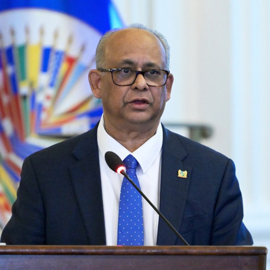 El surinamés Albert Ramdin allana el camino para dirigir la OEA