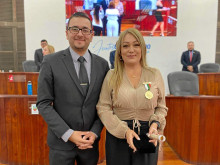 El entonces concejal Andrés Sierra y Paola Cristancho, directora de Cotelco.