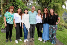 Mónica Giraldo, Katherin Betancur, Mariana Jaramillo, Augusto Londoño, Paula Cardona, Elizabeth Ramírez y Patricia Arenas.