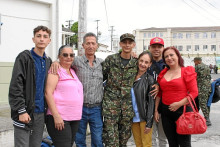 Esteban Moreno, Carmen Londoño, Aldermar Castro, Sergio Castro, Gloria Londoño, Sly Silva y Diana Castro.