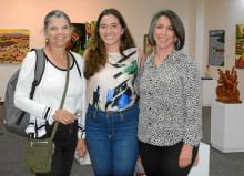 Luz Helena Naranjo Mejía, Eugenia Echeverri Restrepo y Beatriz Restrepo Echeverrri.