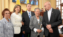 Martha Cecilia Duque, Gloria Lucía Echeverri Carmona, Javier Valencia Morales, Helena Vélez y Carlos Alberto Trejos.