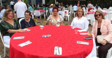 Luz Stella Castellanos, María Aceneth Parra, Luz Mery Casas Parra, Martha Helena Giraldo y Lucy Arias.