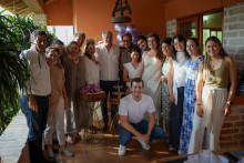 Celebración del cumpleaños de Riama Reyes la esposa de Rafael Reyes el Vicepresidente de la Shaw Ross. El que importó e hizo famoso el Aguardiente Cristal y el Ron Viejo de Caldas en EE.UU.