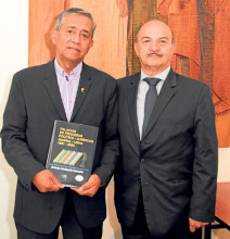 Mario Díaz Góngora, director del Colegio de Abogados de Colombia, y Ernesto Amezquita, presidente del tribunal de honor.