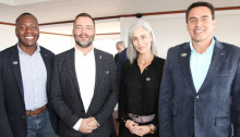 Manuel González, secretario general; Andrés Mauricio Gaitán, secretario jurídico; Juliana Londoño Villa, primera gestora, y Jorge Eduardo Rojas, alcalde de Manizales.